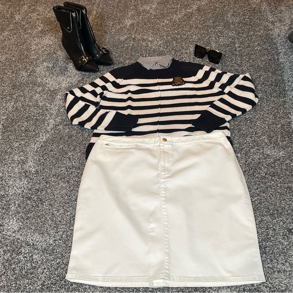 Lauren Jean Co. White Denim Skirt (NWOT) Size 16